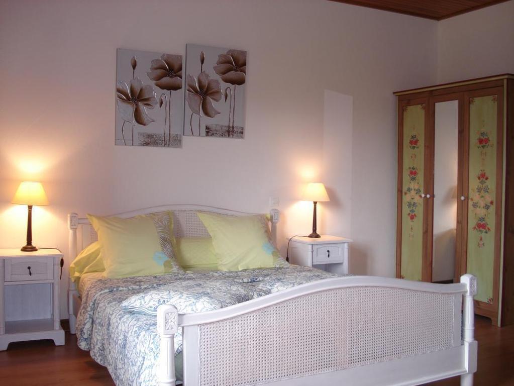 Chambre d'hôtes La Haie Fleurie Chevillard Quarto foto